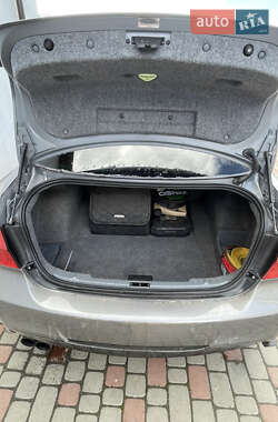 Седан BMW 3 Series 2011 в 
