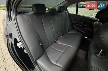 Седан BMW 3 Series 2015 в 