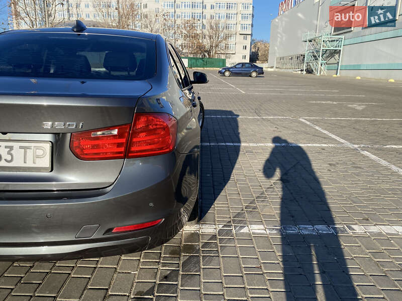 Седан BMW 3 Series 2014 в Одессе