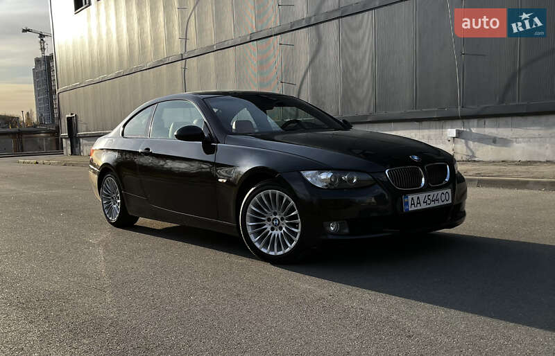 Купе BMW 3 Series 2007 в 
