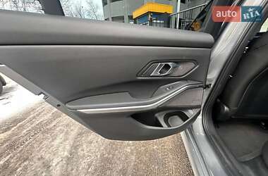Седан BMW 3 Series 2023 в 