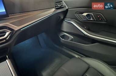 Седан BMW 3 Series 2023 в 