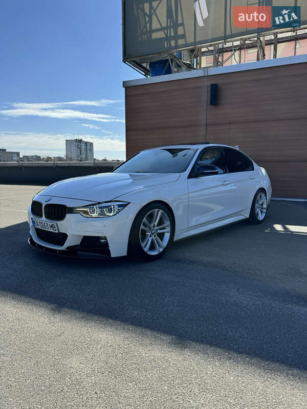 Седан BMW 3 Series 2012 в 