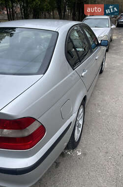 Седан BMW 3 Series 2002 в 