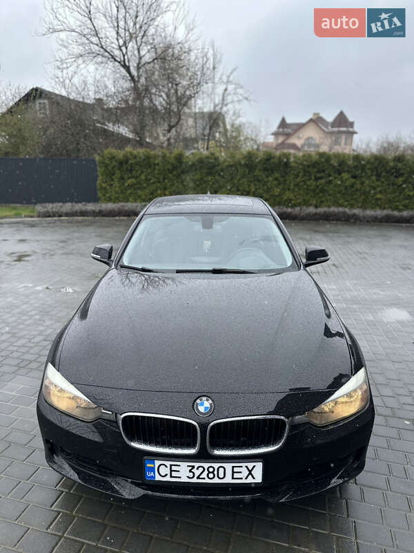Седан BMW 3 Series 2013 в Чернівцях