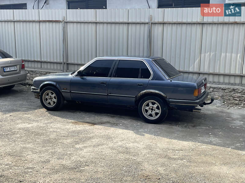 Седан BMW 3 Series 1985 в 