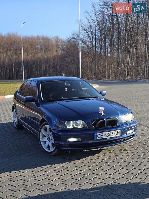 Седан BMW 3 Series 2001 в Глыбокой