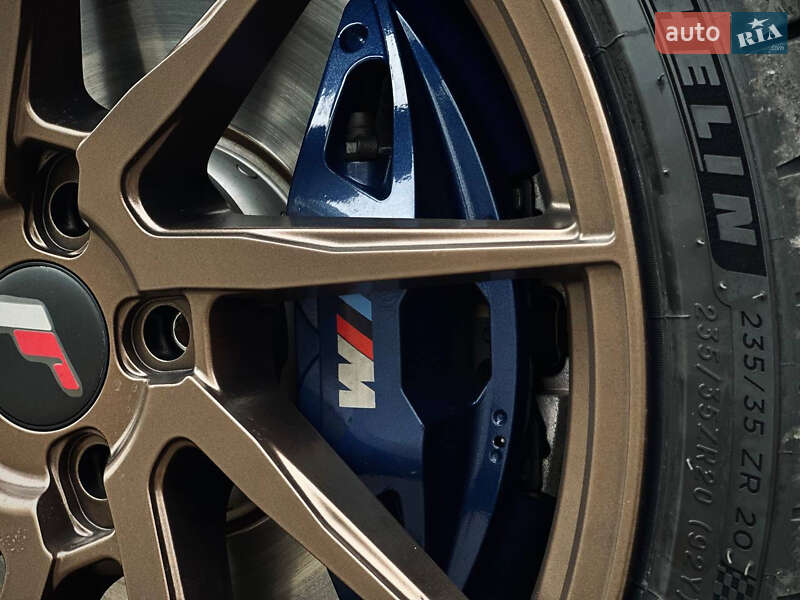 Седан BMW 3 Series 2020 в Чернівцях