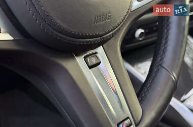 Седан BMW 3 Series 2023 в 