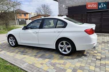 Седан BMW 3 Series 2015 в 