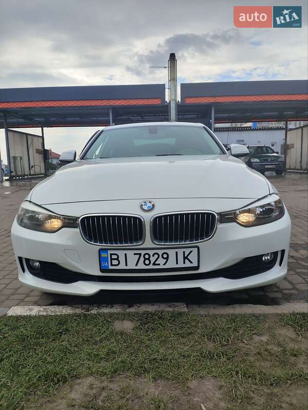 Седан BMW 3 Series 2015 в 