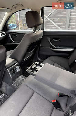 Седан BMW 3 Series 2005 в 