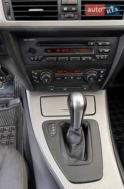 Седан BMW 3 Series 2005 в 