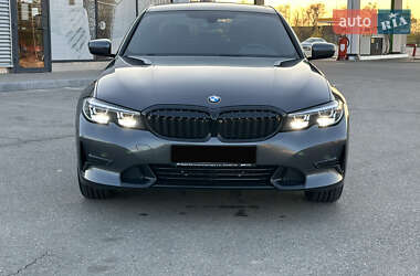 Седан BMW 3 Series 2022 в Братском