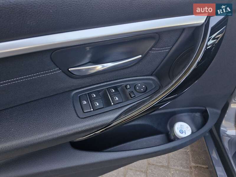 Седан BMW 3 Series 2017 в Миколаєві