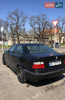 Седан BMW 3 Series 1992 в 