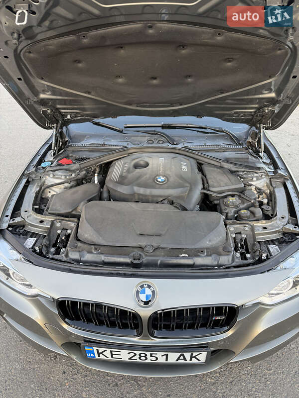 Седан BMW 3 Series 2017 в Днепре