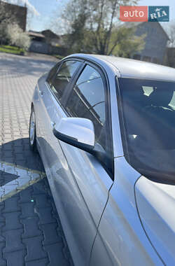 Седан BMW 3 Series 2013 в 