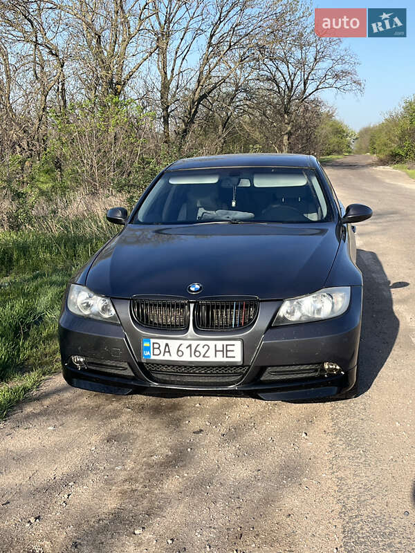 Седан BMW 3 Series 2006 в Кропивницькому