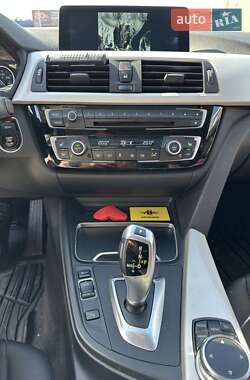 Седан BMW 3 Series 2015 в 