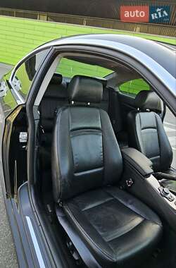 Купе BMW 3 Series 2010 в 