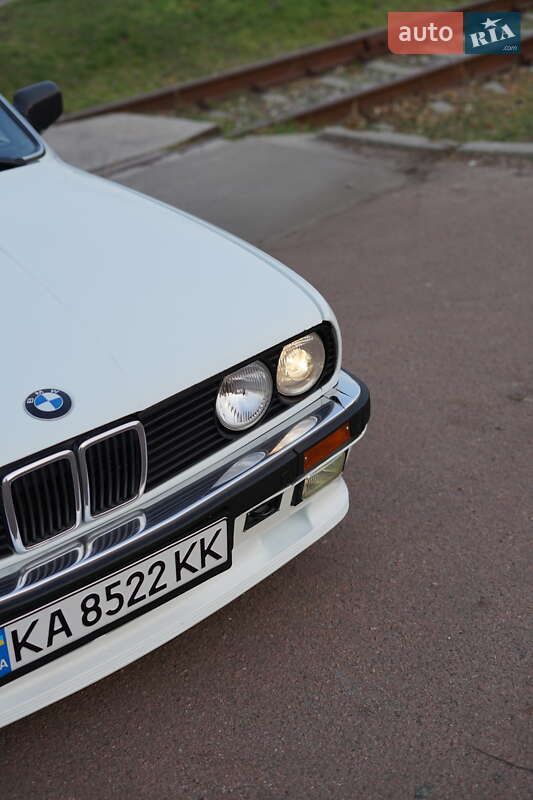 Седан BMW 3 Series 1987 в 