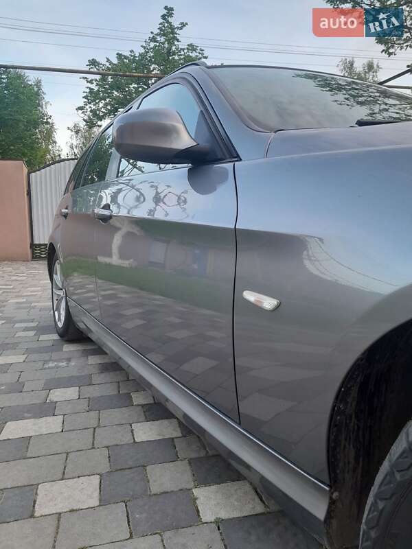 Універсал BMW 3 Series 2010 в Мукачевому