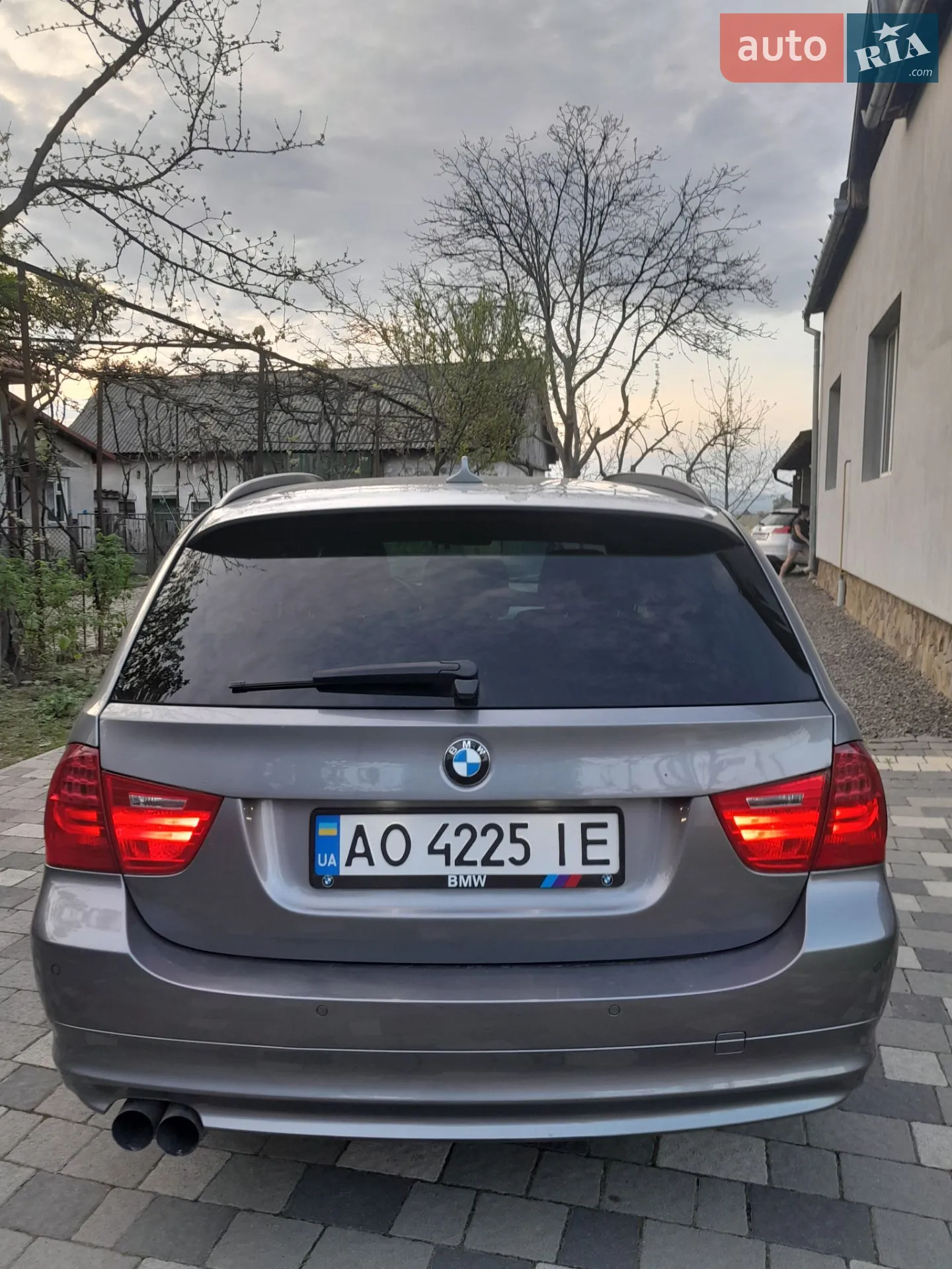 2010 BMW 3er - мініатюра 10