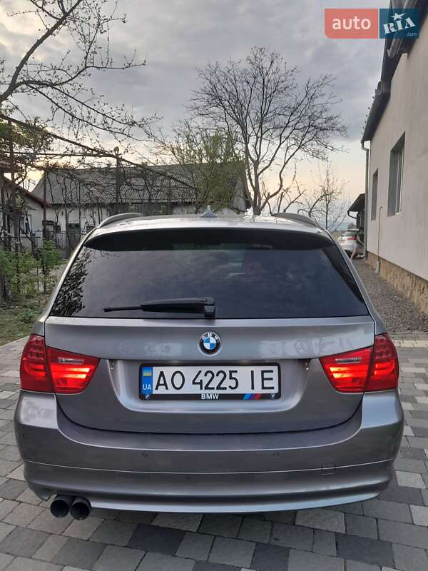 Універсал BMW 3 Series 2010 в Мукачевому