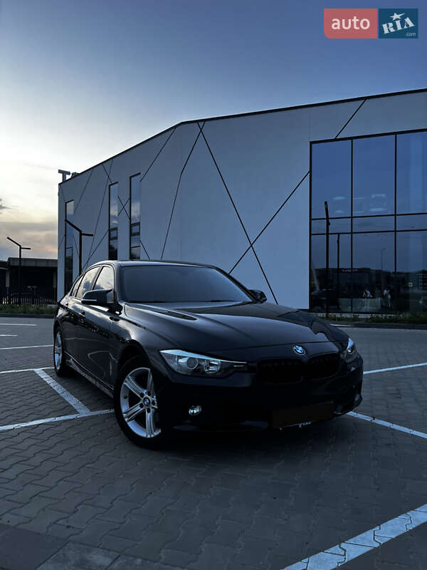 Седан BMW 3 Series 2015 в Луцьку