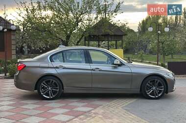 Седан BMW 3 Series 2015 в 