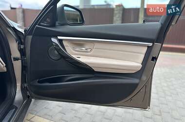 Седан BMW 3 Series 2015 в 