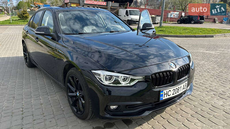 Седан BMW 3 Series 2018 в Львові