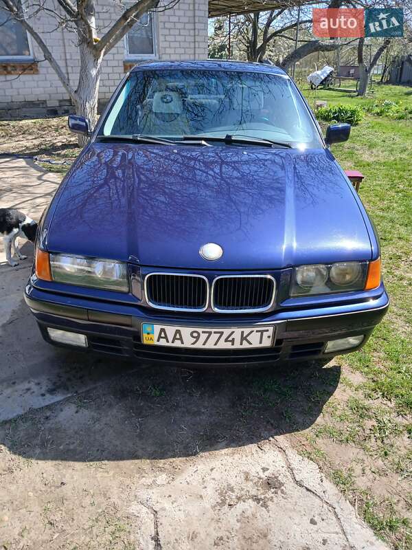 Седан BMW 3 Series 1995 в 