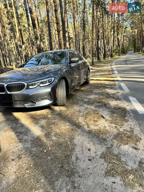 Седан BMW 3 Series 2022 в Полтаві