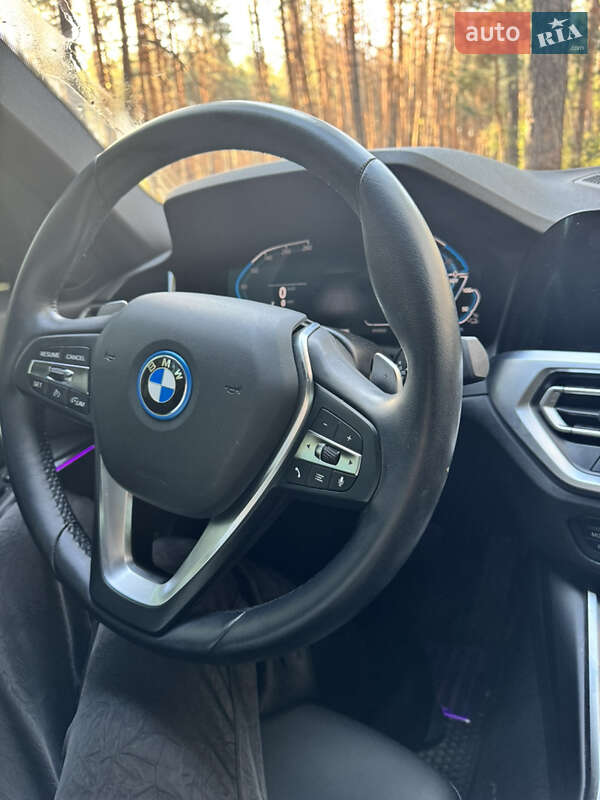 Седан BMW 3 Series 2022 в Полтаві