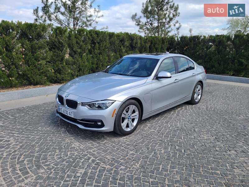 Седан BMW 3 Series 2018 в Дніпрі
