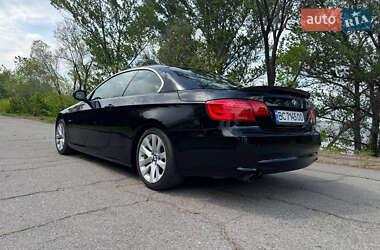 Кабриолет BMW 3 Series 2012 в 