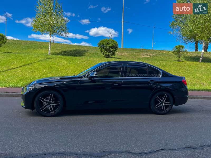 Седан BMW 3 Series 2012 в Києві