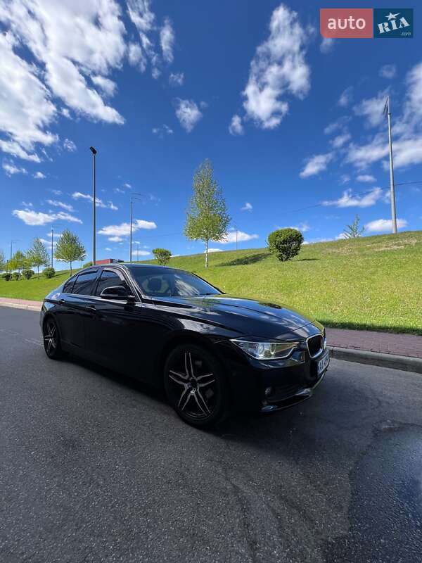 Седан BMW 3 Series 2012 в Києві