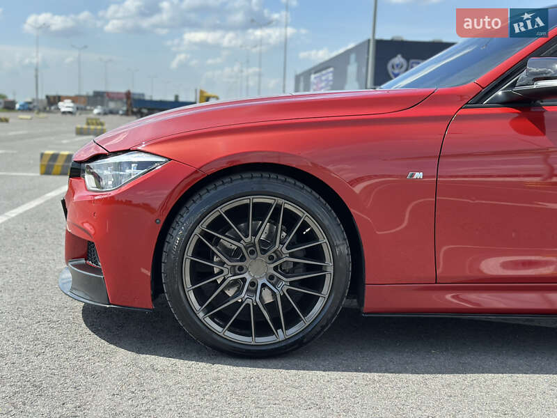 Седан BMW 3 Series 2015 в Львові