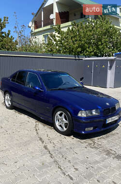 Седан BMW 3 Series 1992 в 