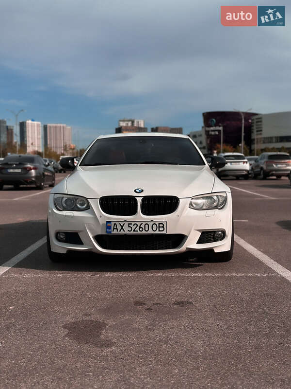 Купе BMW 3 Series 2010 в Киеве фото 8 Купе BMW 3 Series 2010 в Киеве
