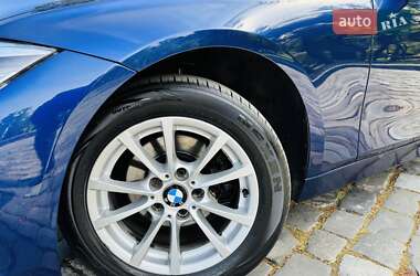 Седан BMW 3 Series 2017 в 