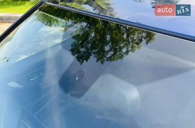 Седан BMW 3 Series 2017 в 