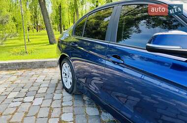 Седан BMW 3 Series 2017 в 