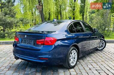 Седан BMW 3 Series 2017 в 