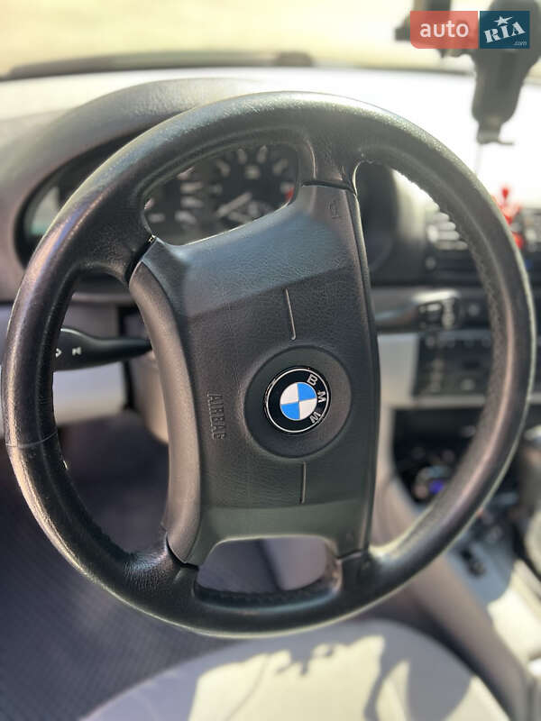 Седан BMW 3 Series 2002 в Івано-Франківську