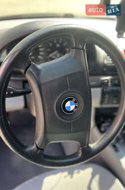 Седан BMW 3 Series 2002 в 