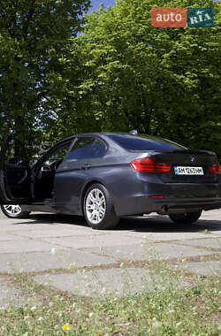 Седан BMW 3 Series 2015 в 